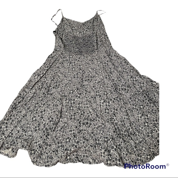 Old navy blue and white flower sun dress - Picture 3 of 3